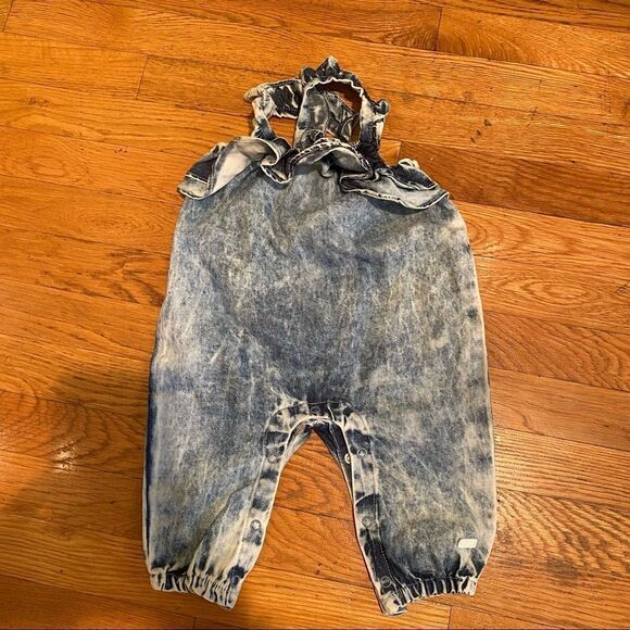 7 For All Mankind Acid Wash chambray Romper 3-6 months NWT - Picture 4 of 14
